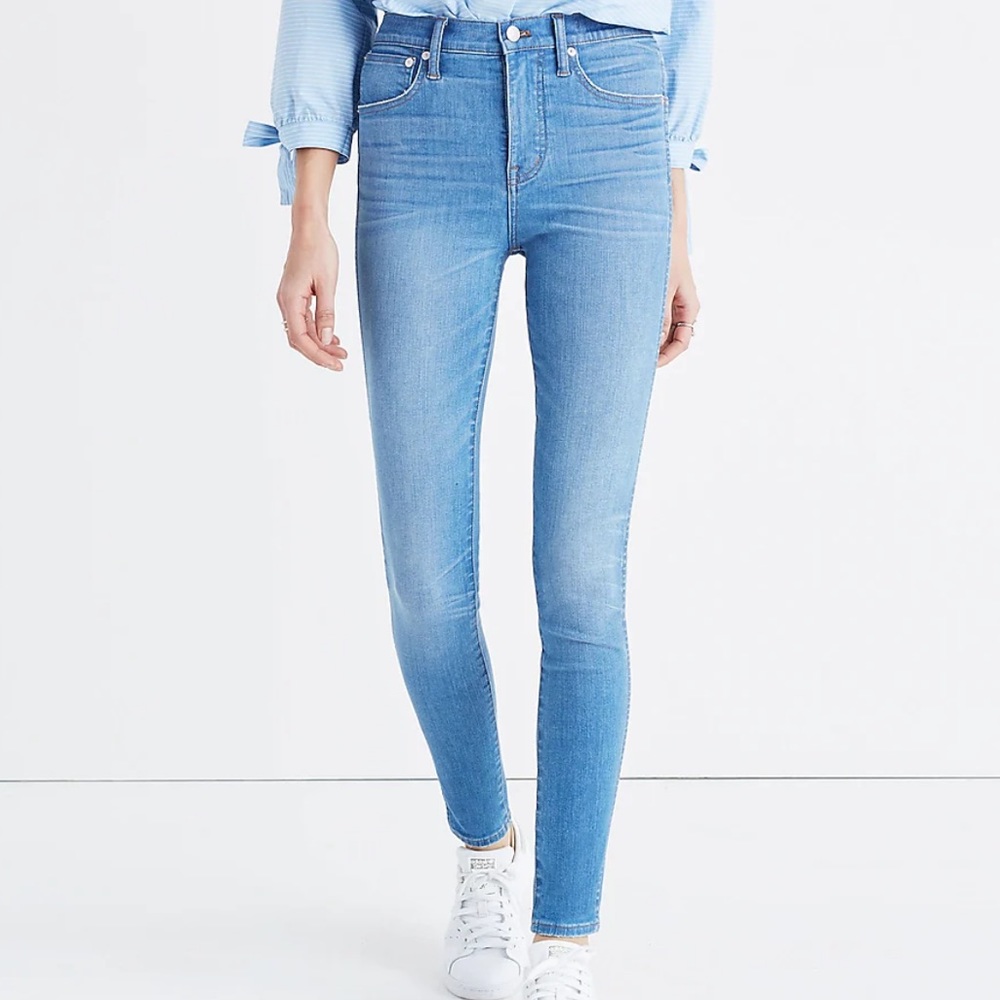 Madewell 10" High-Rise Skinny Jeans in Hank Wash